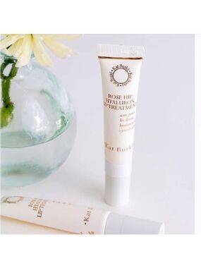 NWT Kat Burki Hyaluronic Acid Lip Treatment with Rose Hip and Vitamin C